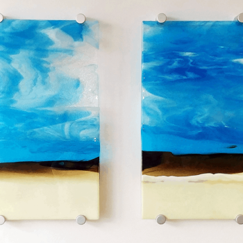 2 panels 12”x 20”<br>
Fused glass<br>
WDH - Cancer Center Portsmouth, NH<br>
Artist: Caroline Parent