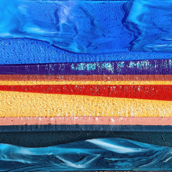 12”x 28”<br>
Fused glass<br>
Artist: Caroline Parent